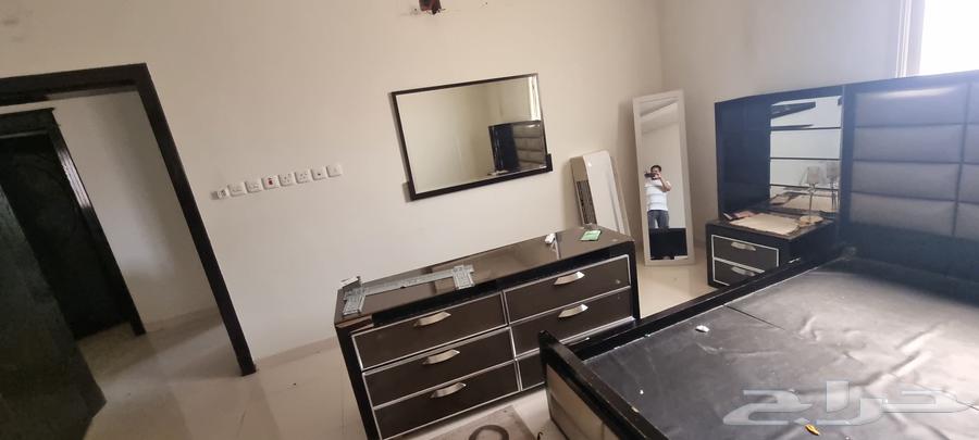 غرفة نوم مستخدمة حسب الصور بدون مرتبه64429156843009111