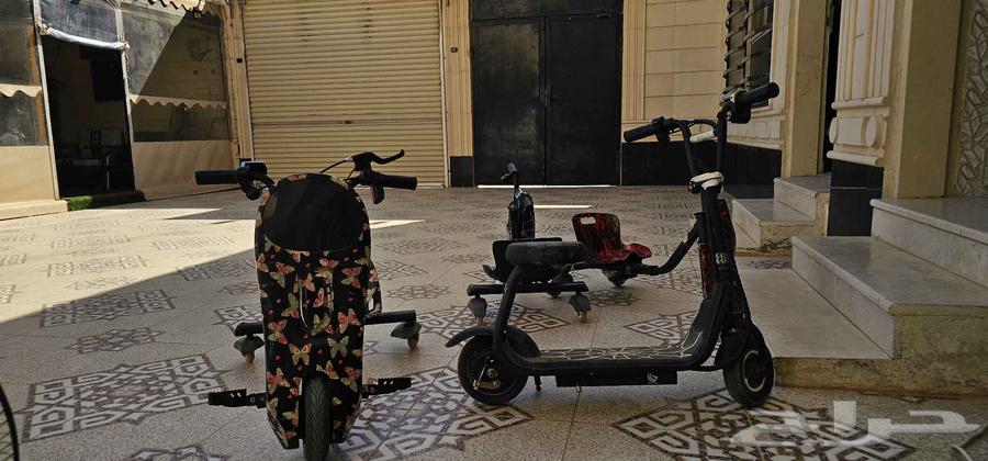 Scooters64427609851011110