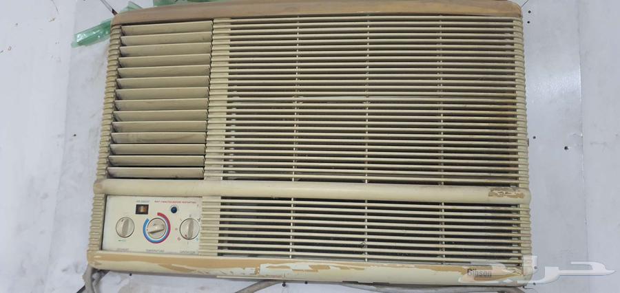 3 window air conditioners refrigerator 2 Gibson board and 1 LG selling 3 for 200064433337054595111