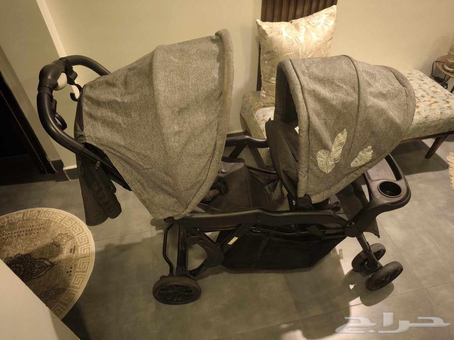 Excellent condition twin baby stroller used less than a year64432291636611112