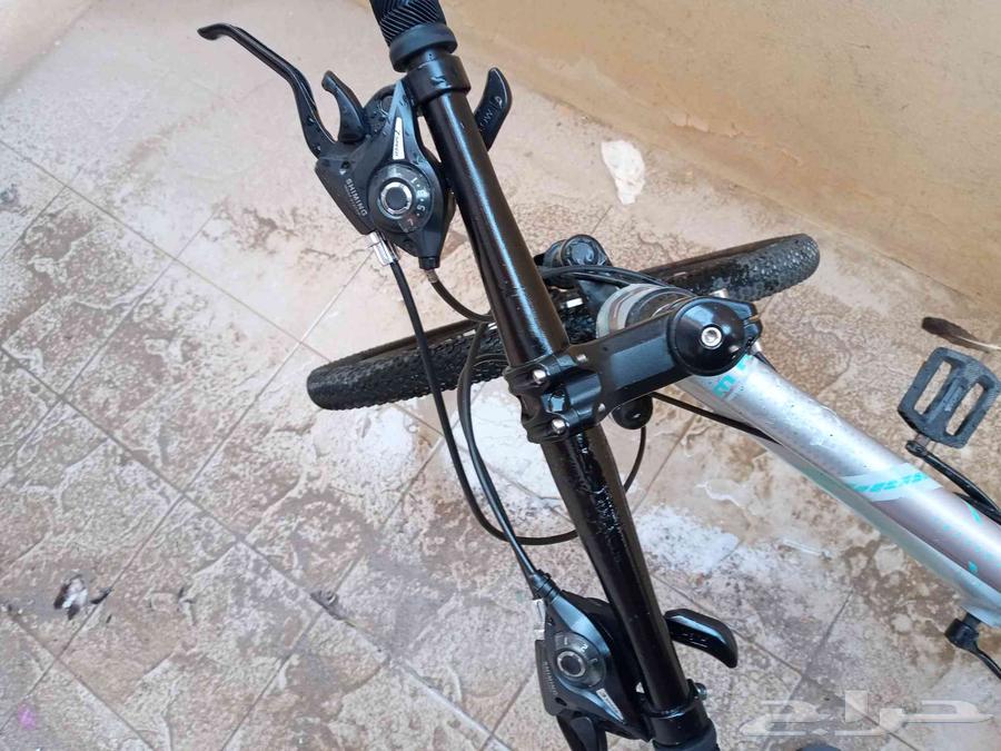 New sports bike, used for 3 weeks, in exceptional condition and not abused64429923303555111