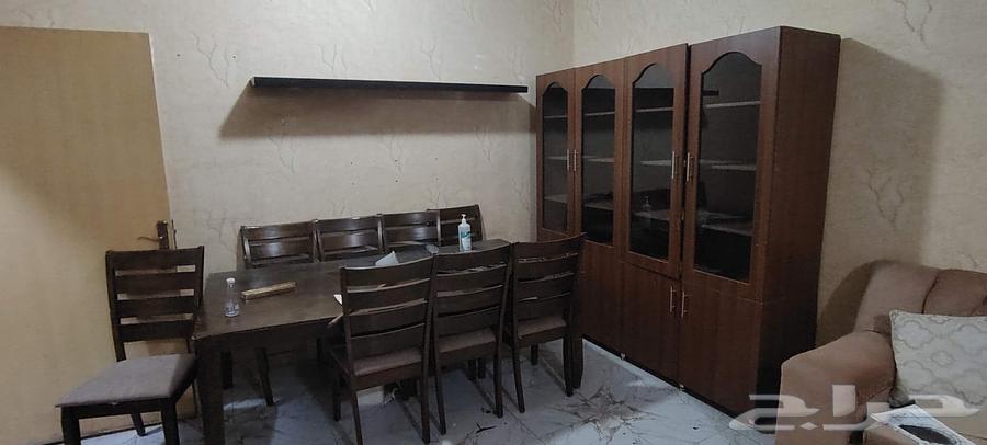 فريزر وبراد ماء وطقم كنب ومجلس وطاولة طعام للبيع64432550649475110