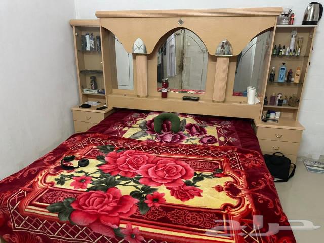 سرير مع المرتبه بي 250 ريال64429384361347112