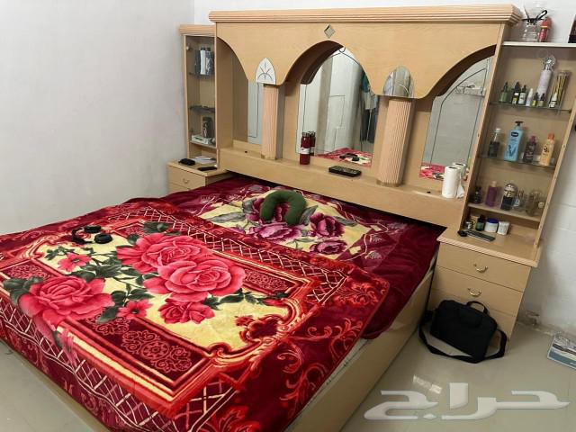 سرير مع المرتبه بي 250 ريال64429384361347113