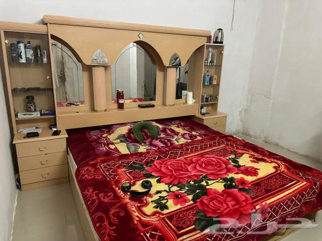 سرير مع المرتبه بي 250 ريال64429384361347110