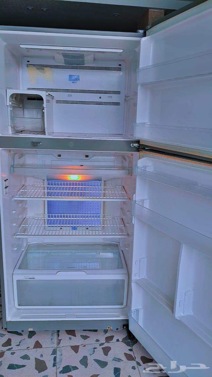 ثلاجه نظيفه كبيره للبيع64432755155585111