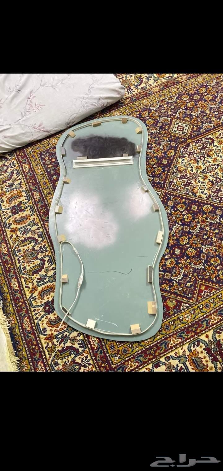 Mirror64429976498946113