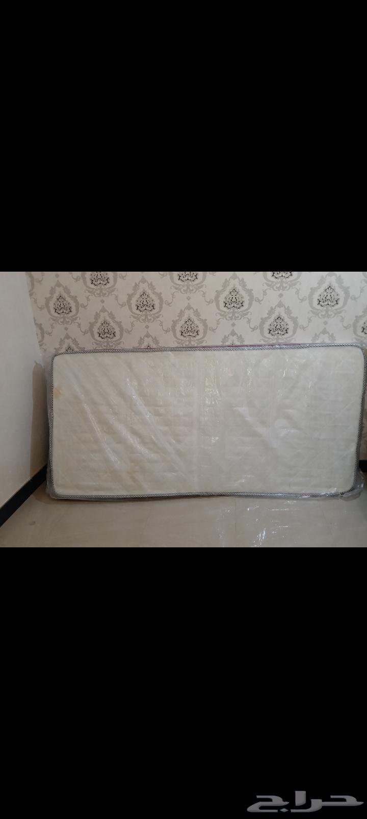 سرير قابل للطي و لباد و اسفنج foldable bed64427717663618112