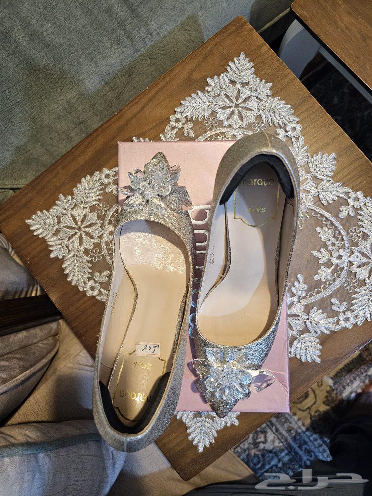 جزمه شبه جديده استخدام يوم واحد فقط64432400293378112