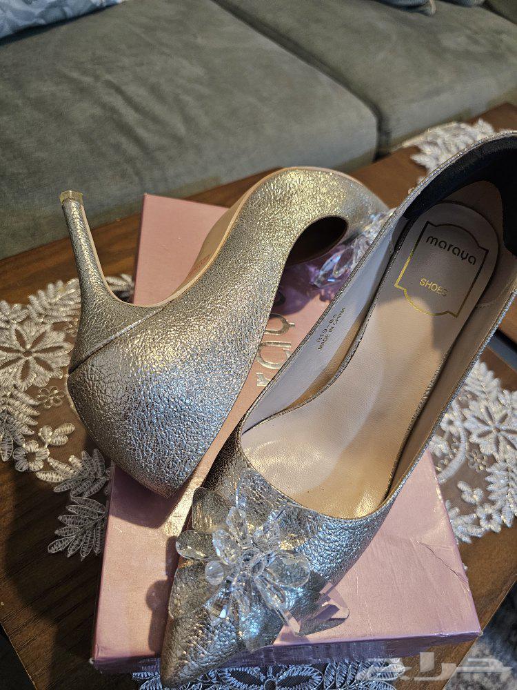 جزمه شبه جديده استخدام يوم واحد فقط64432400293378110