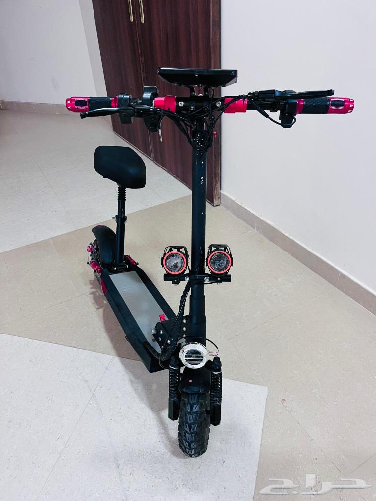 للبيع اسكوتر كهربائي64430327257986110