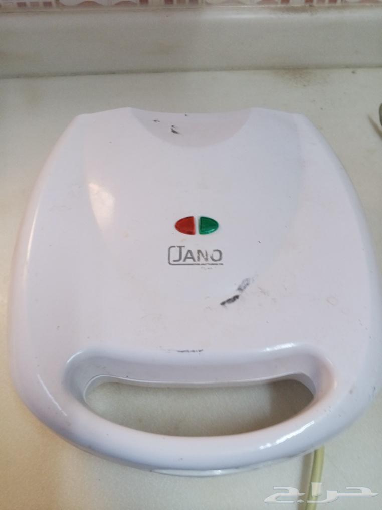 Triangle-shaped toaster64427973062529110