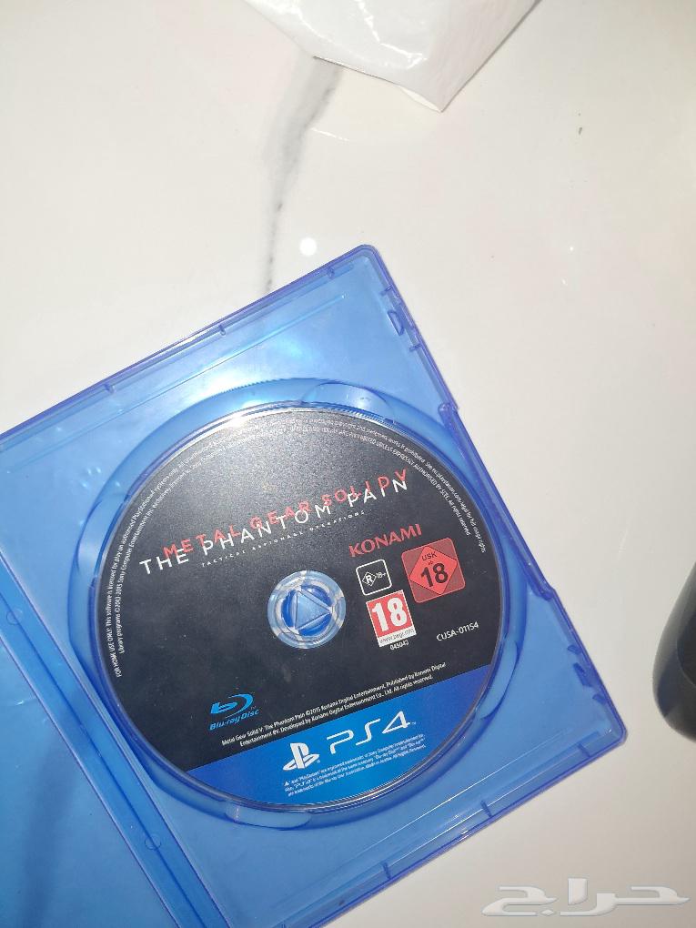 ثلاثه اشرطة سوني للبيع مع يد سوني 4 R2 خربان السعر على السوم64429909890818114