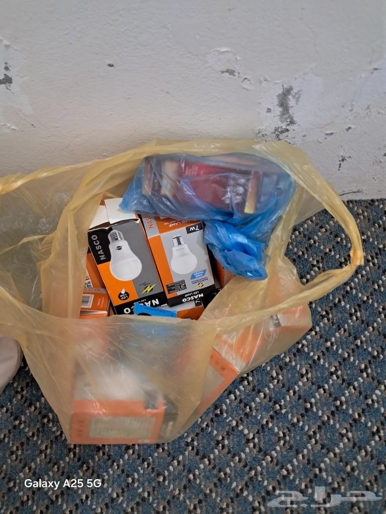 Electrical panel, lights for storefronts with bases and transistors64431800769153112