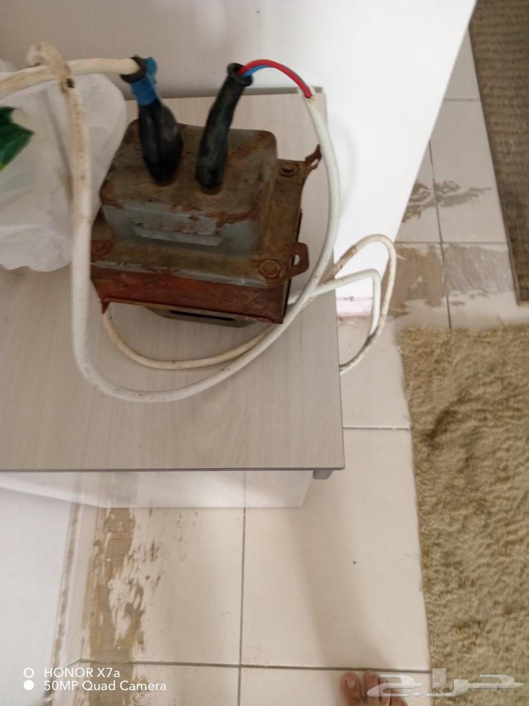 جهاز محول الكهرباء من220الي11064428120327938111