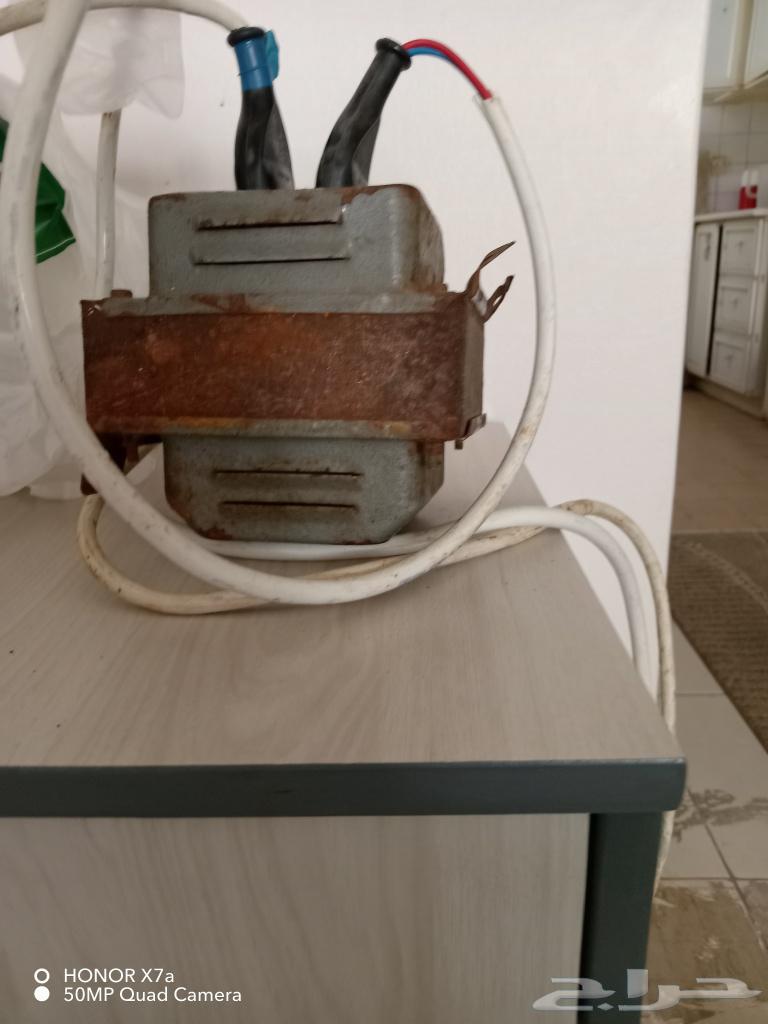 جهاز محول الكهرباء من220الي11064428120327938110