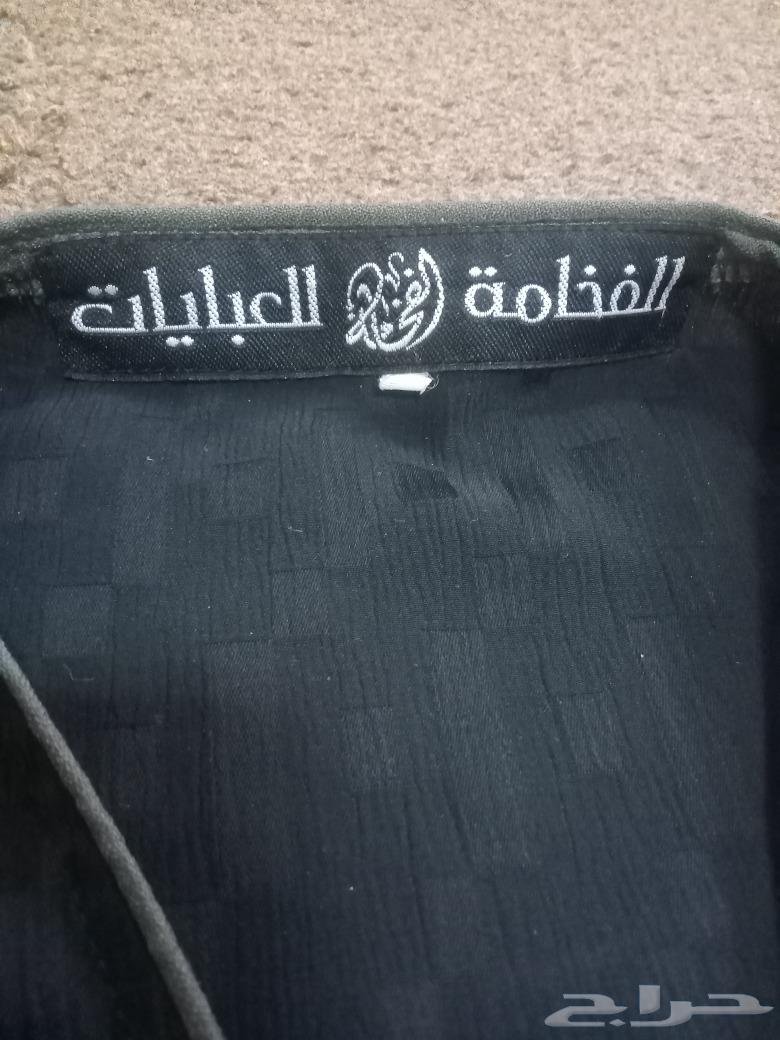 Four abayas size 54 and 56 with very clean hijabs64428657641347114