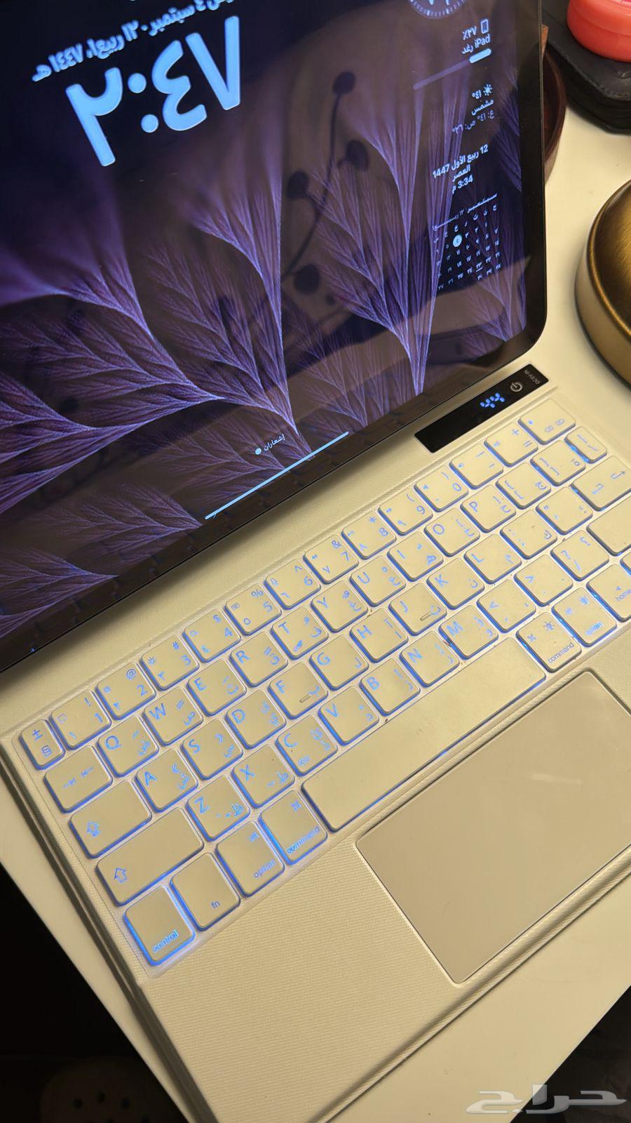 iPad Air 5th Generation with Keyboard and iPad Pen64432495948163110