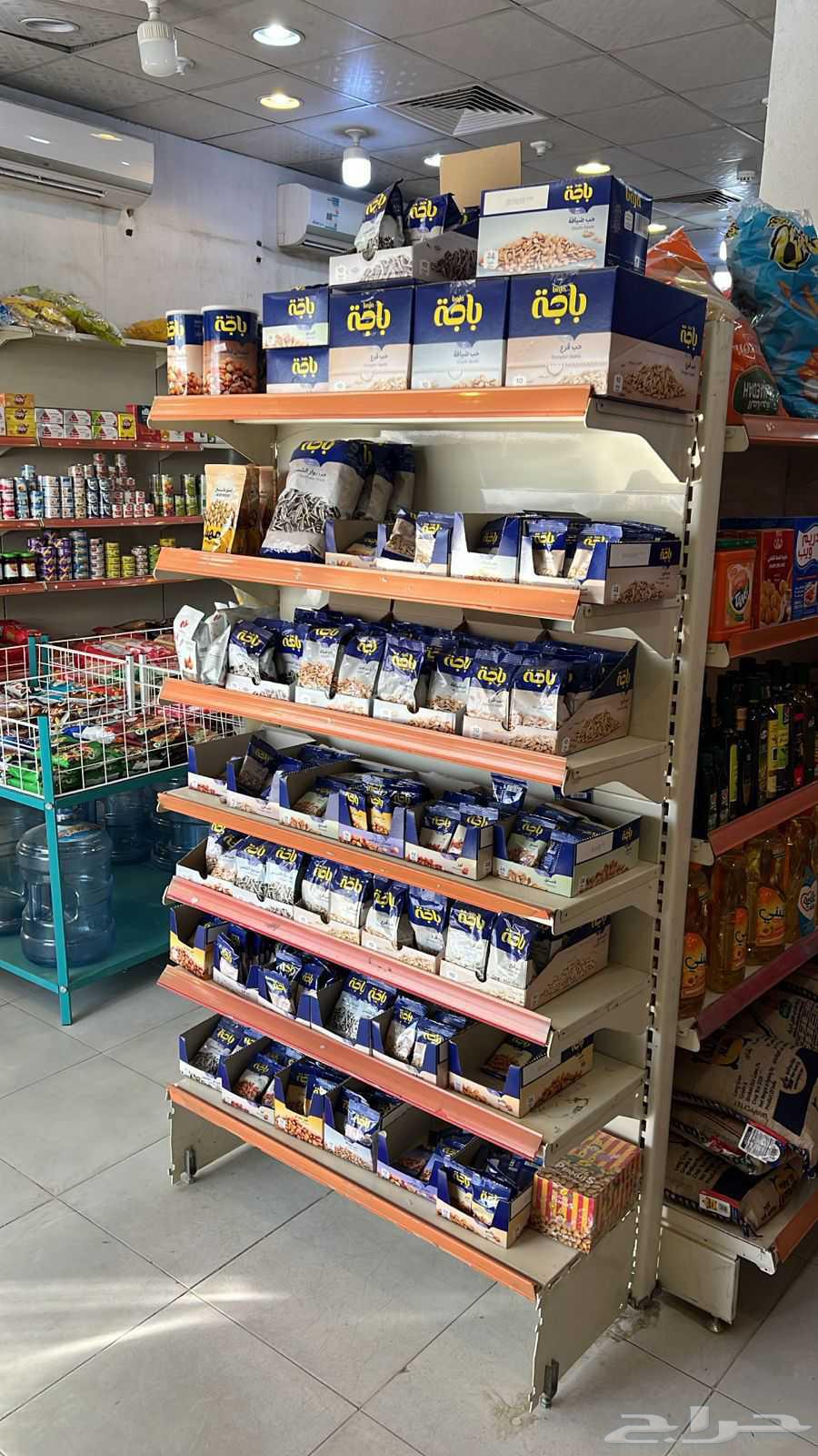 All types of shelves, Chinese and national, used and new, please contact the number64432509653634110