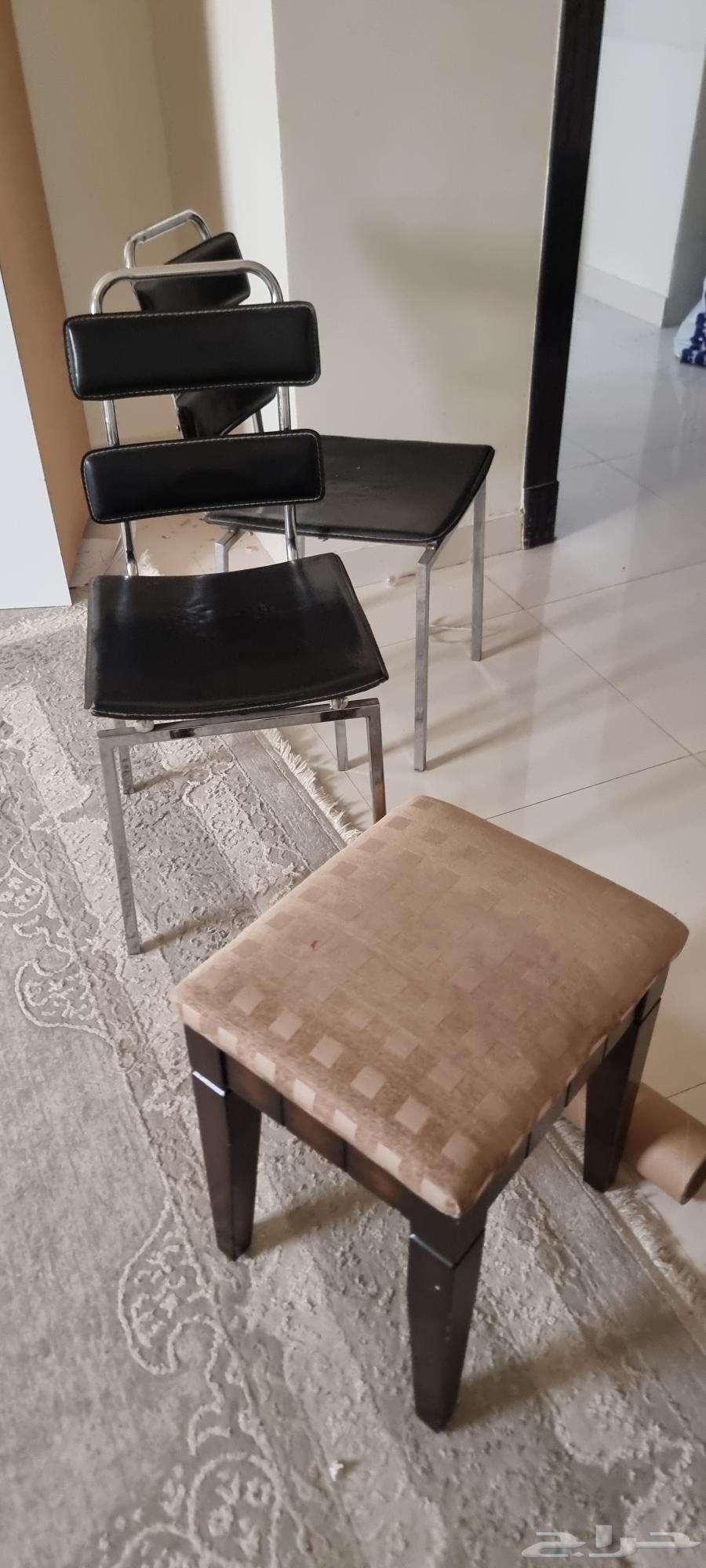 غرفة نوم مستخدمة حسب الصور بدون مرتبه64429156843009110