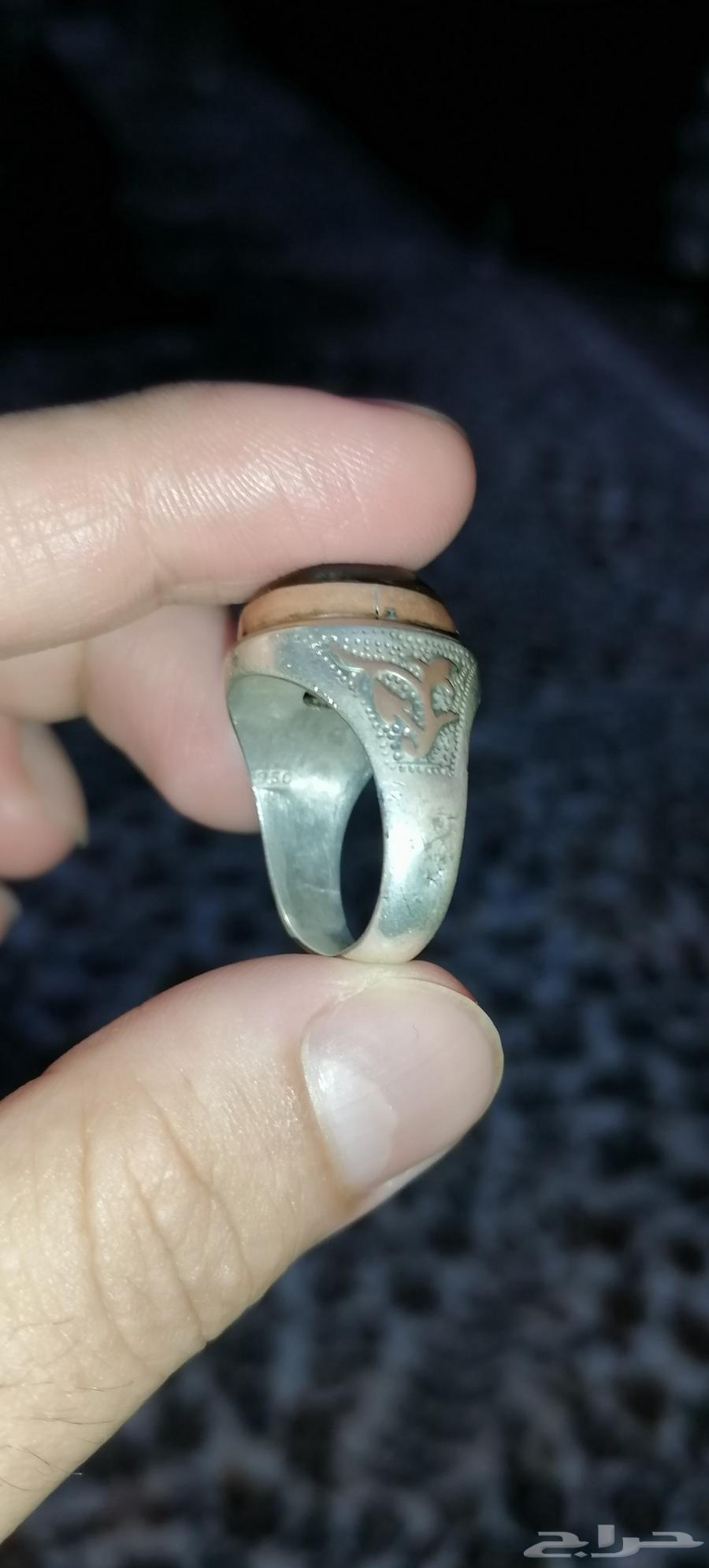 خاتم فضة عيار 950 قديم عمره 70الى 80 سنة تراثي64431480736641113