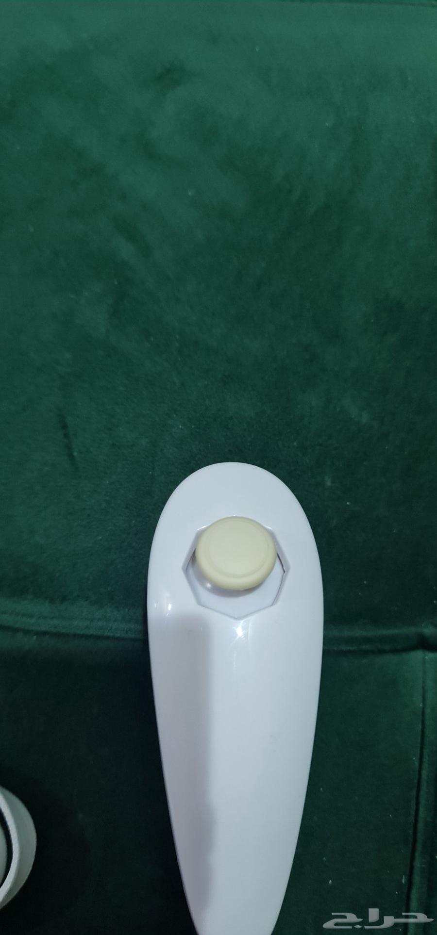 Wii remote Nunchucks64433471833091112