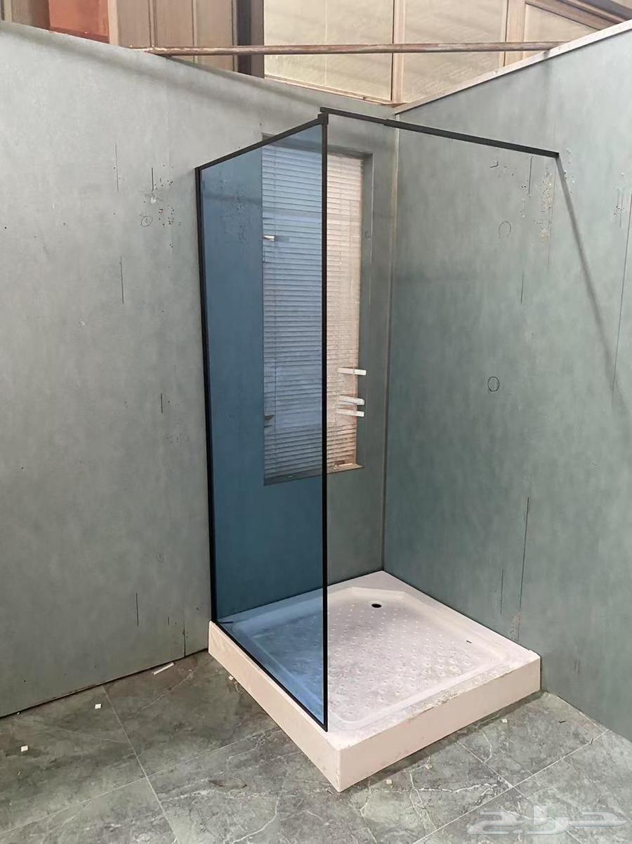 Blue and bronze glass barriers are only available with us in a complete frame64433377305090114