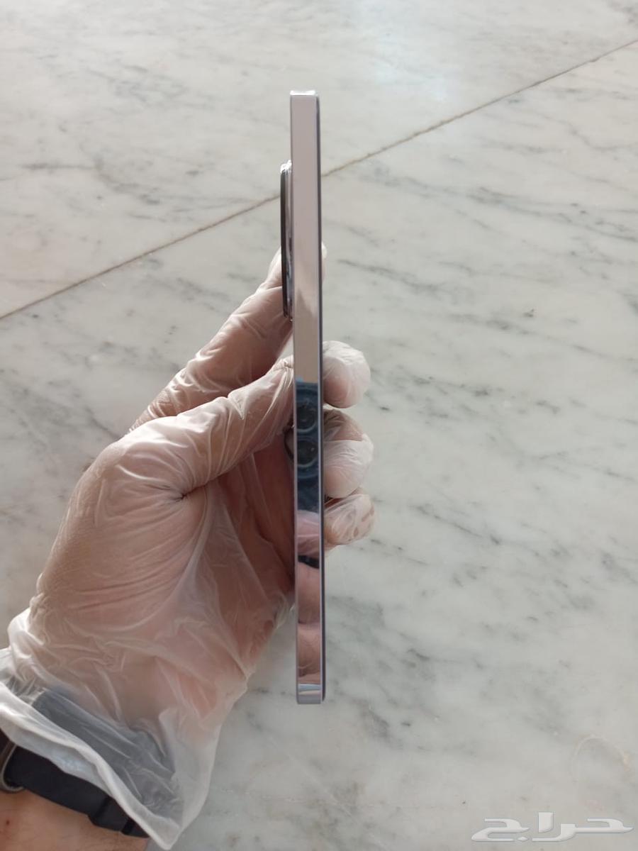 Realme 12 - 5G 256 storage, less than two months, no issues with the box64433148100995111