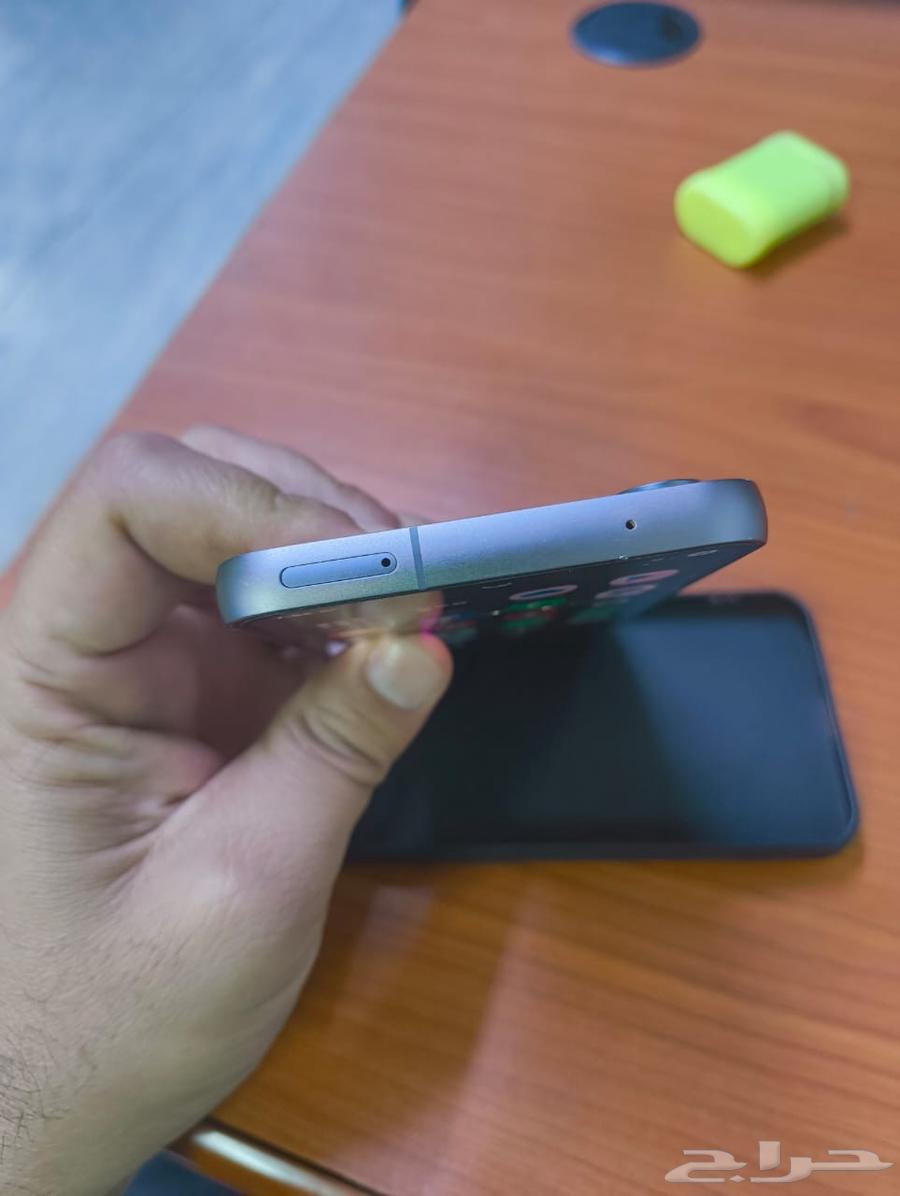 Samsung s23 fe only front glass crack but touch working perf64431786414211113