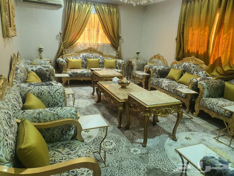 كنب كلاسيكي للبيع للبيع كنب كلاسيكي نظيف جدا يتسع 16 شخص مع64437194029057110