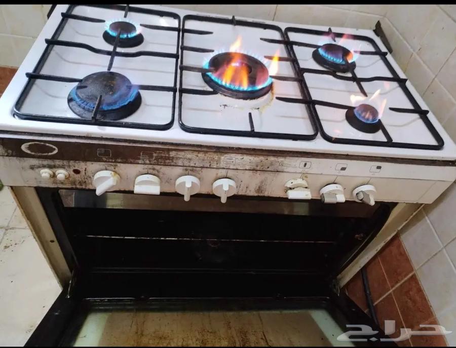 غرفه كامله للبيع 400 ريال وبوتجاز مع الغاز 50064437247926019112