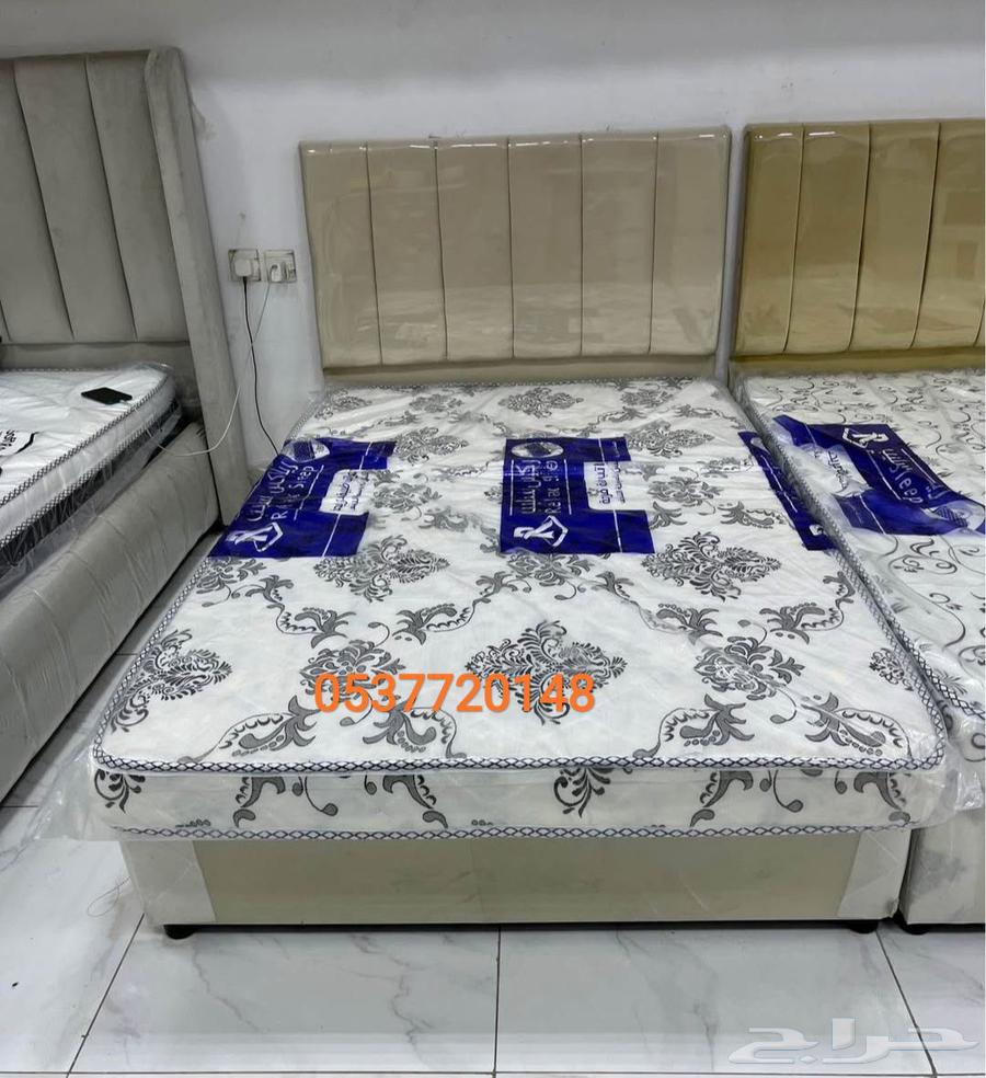 modern style medium size bedframe and high quality mattress64439960654083111