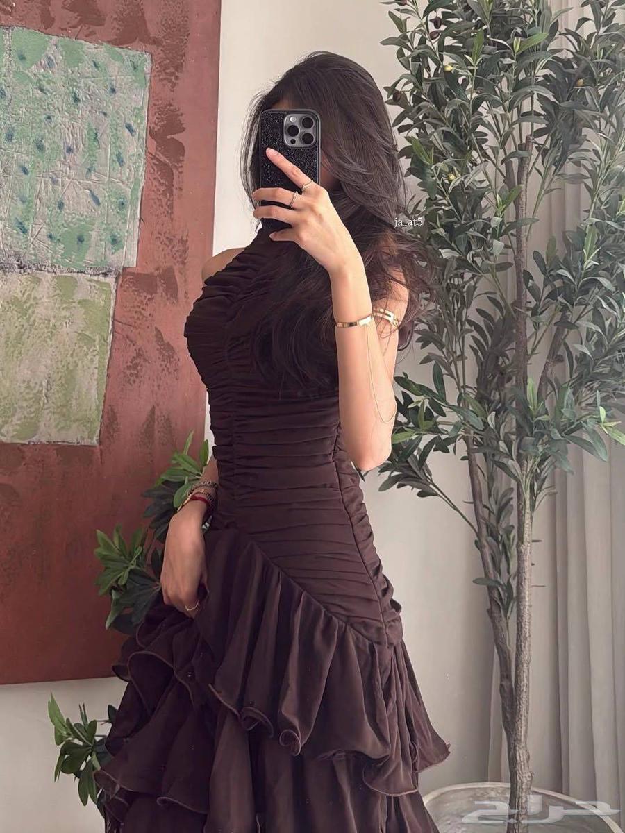 أفخم الفساتين الراقية والمميزة توفرت لدينا64435463357441112