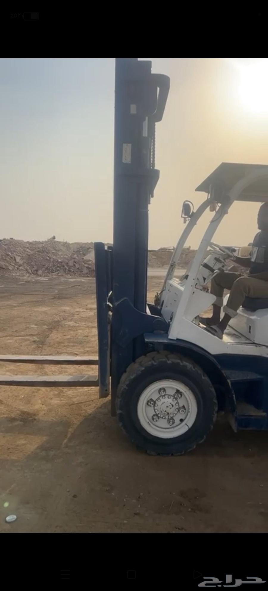 رافعة شوكية فوركلفت 2016 للبيع64595341665409110