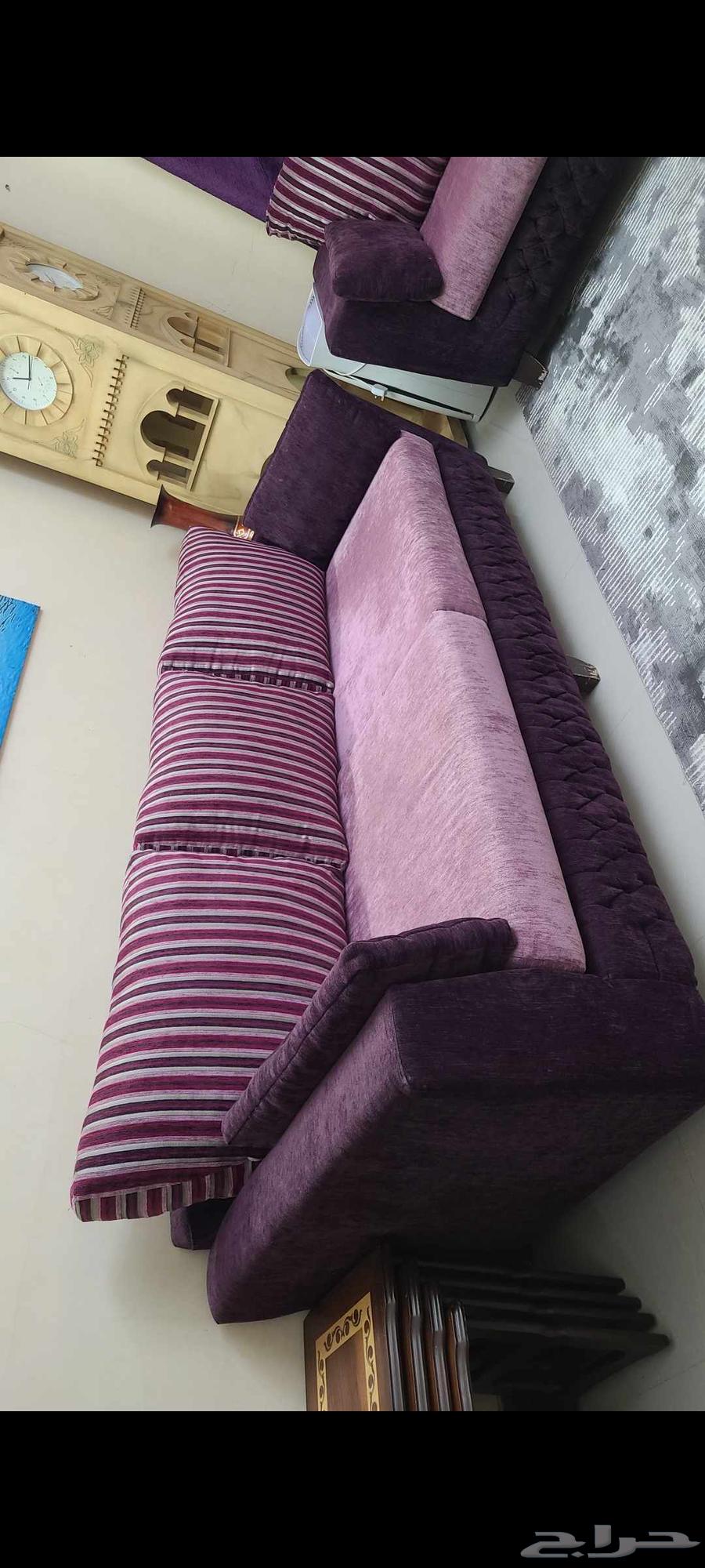 كنب بحالة ممتازة للبيع64434359707265110