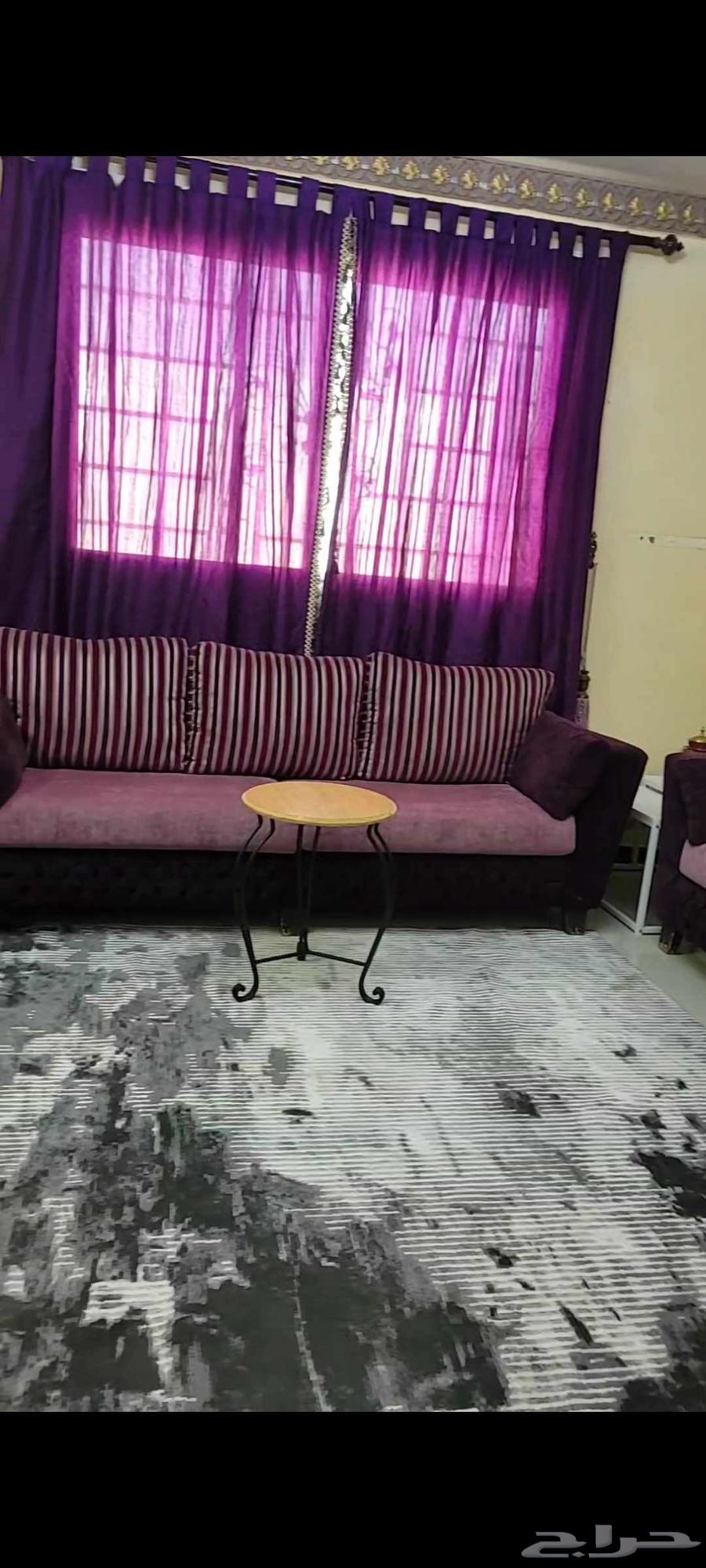 كنب بحالة ممتازة للبيع64434359707265114