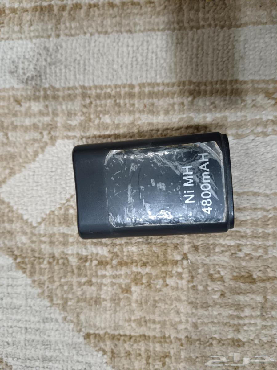 Xbox 360 with five tapes64439876934913114