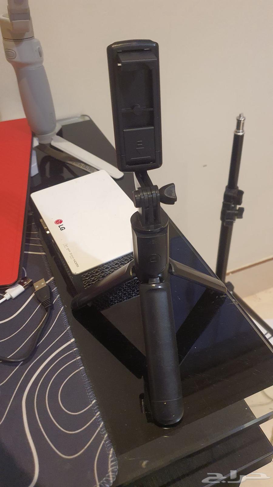 Mobiles, hard drives, and receiver devices, all64439541695361112