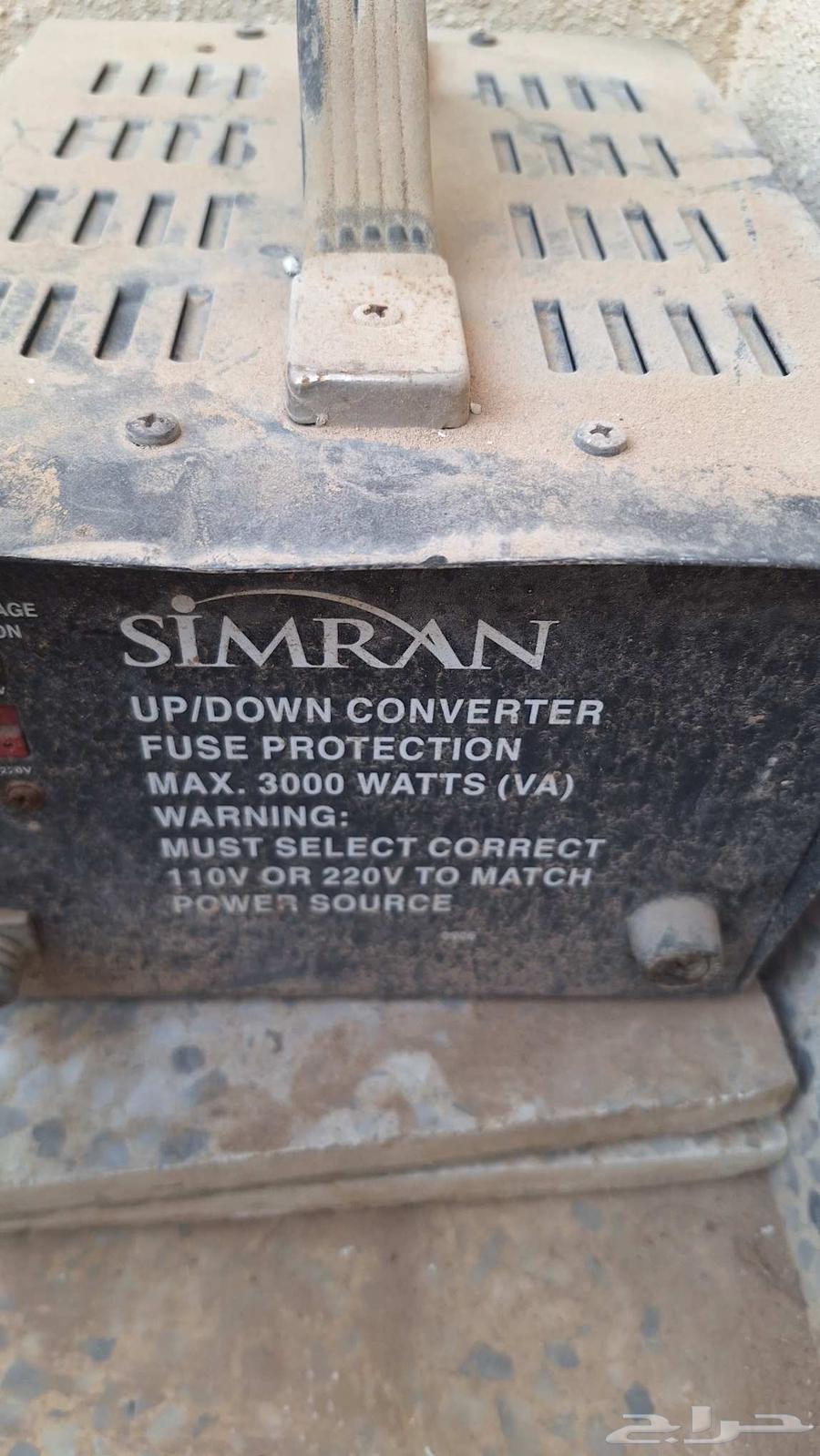 الجهاز الظاهر في الصورة هو محول جهد (Voltage Converter) من ن64438699802881111