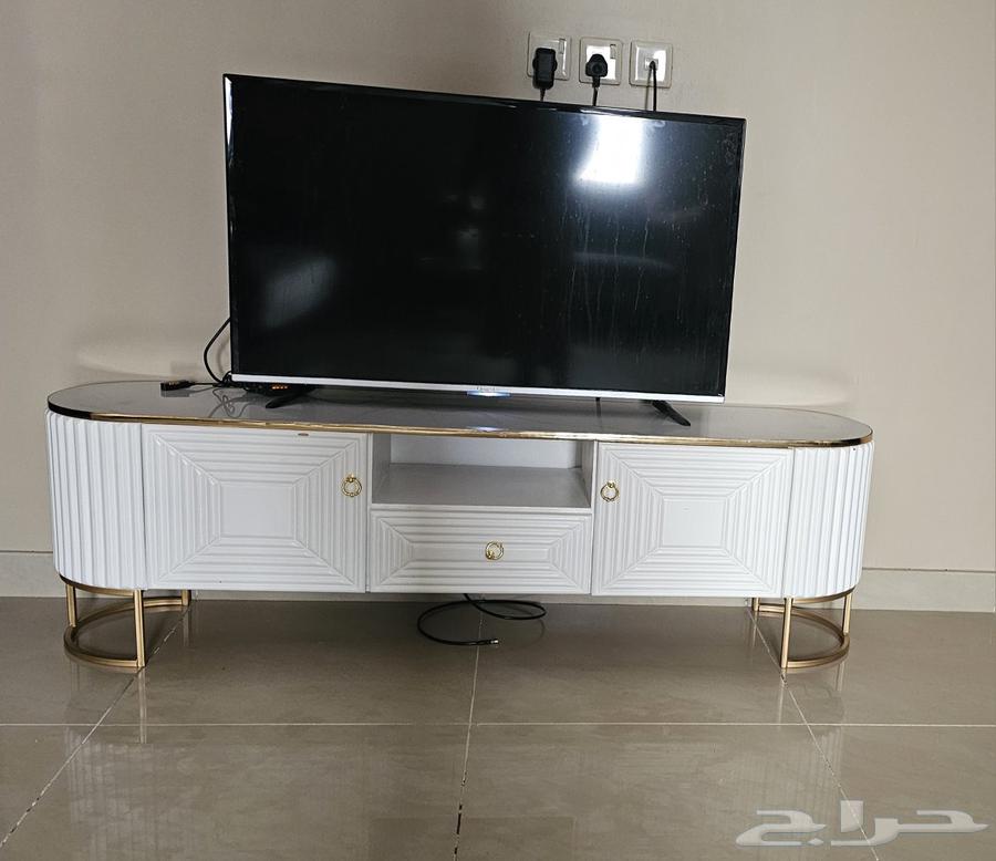 طاولة تلفزيون64438270346881112