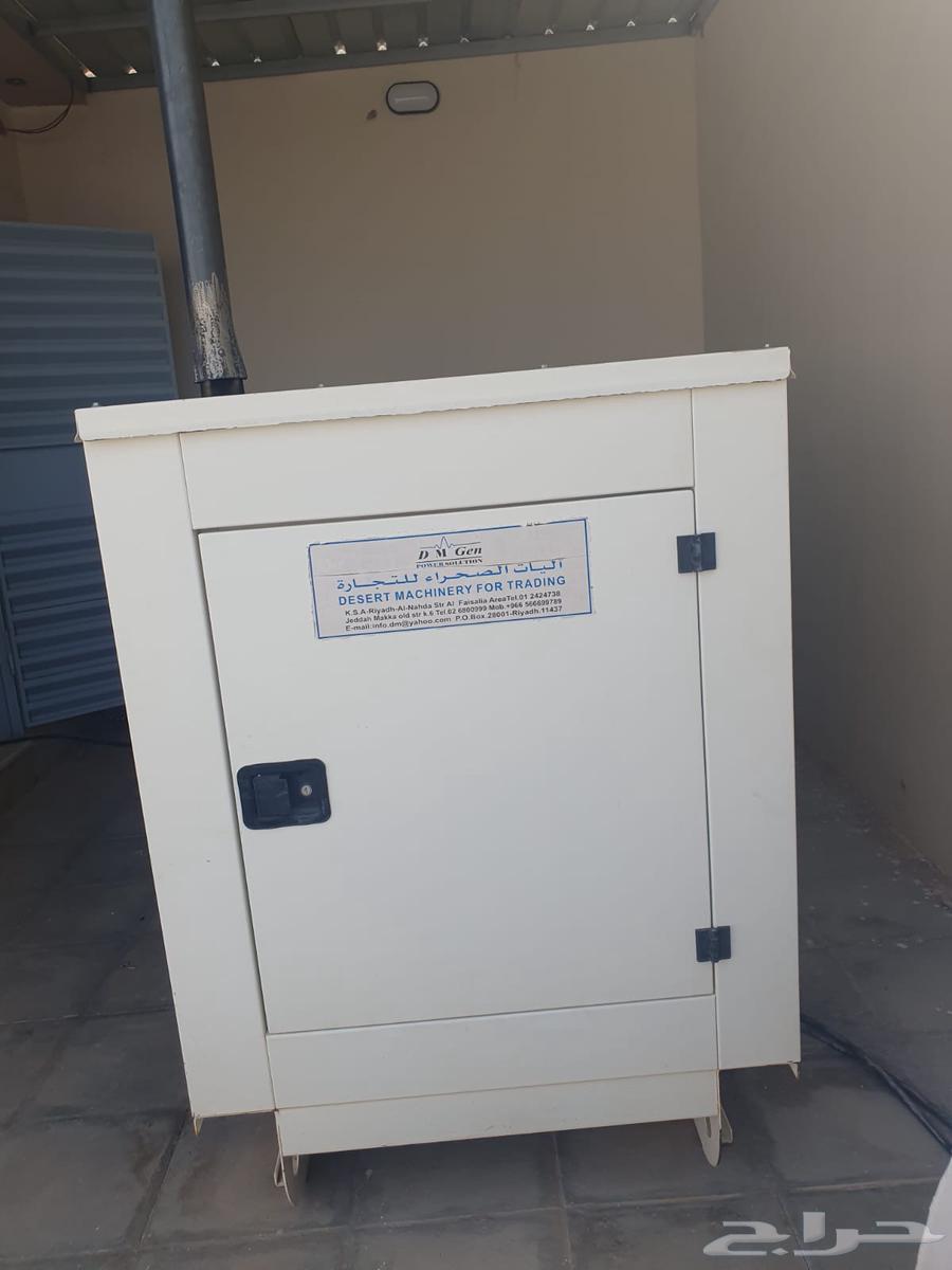 ماكينة بيركنز إنجليزي 90 KVA صافي 72 كيلو اليات الصحراء64433243004547111