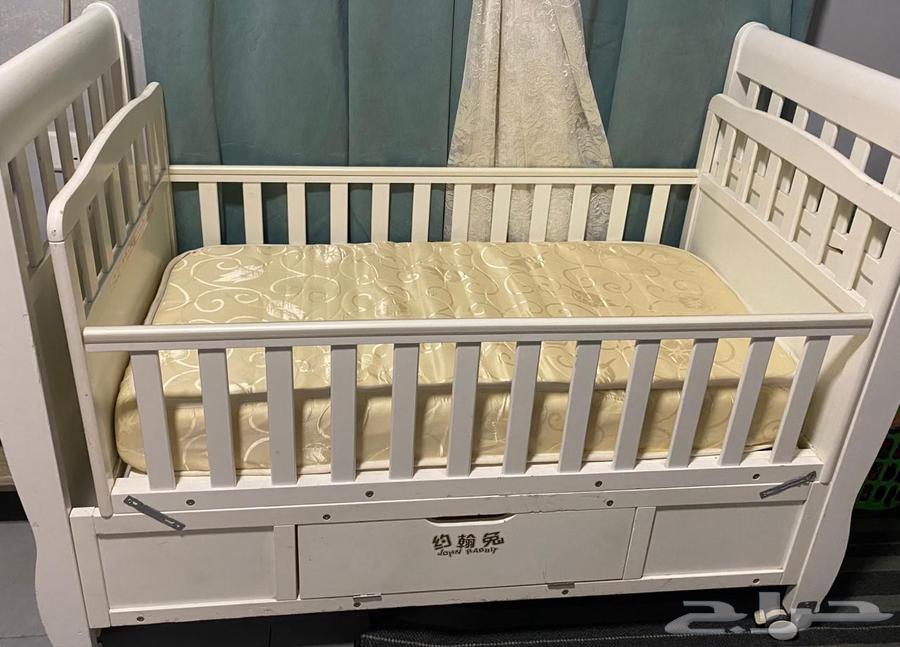 سرير اطفال مستعمل للبيع جدة64438995712514111