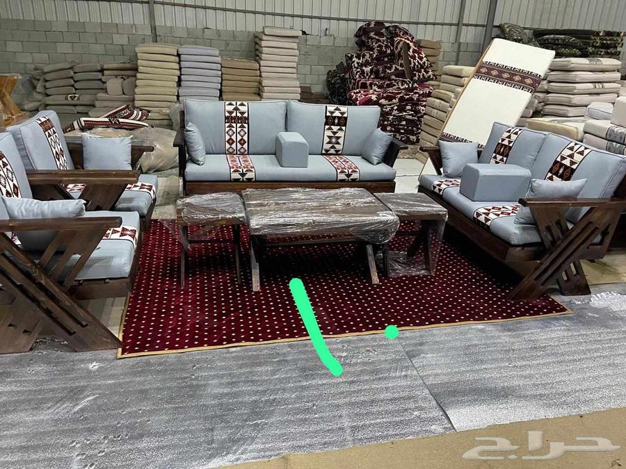 كراسي خشب وجلسات خارجية64440955079555111