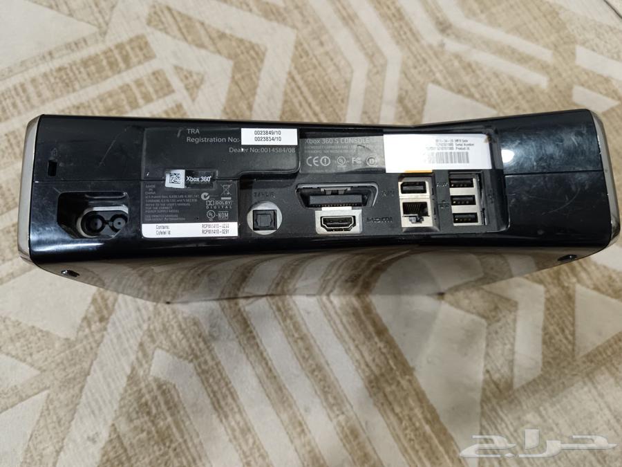 Xbox 360 with five tapes64439876934913112