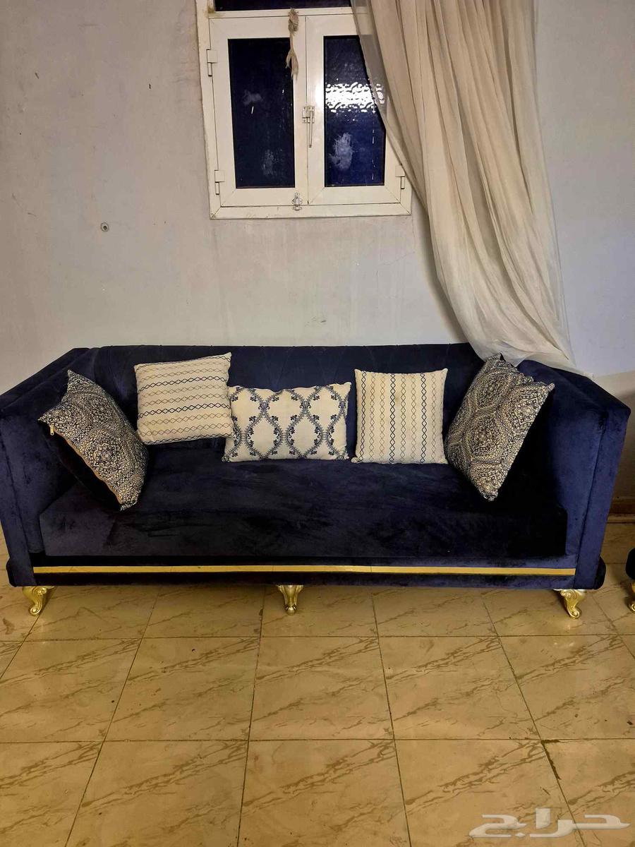 Sofa for sale, contact number: Yasser, the sofa is clean64440069676419113