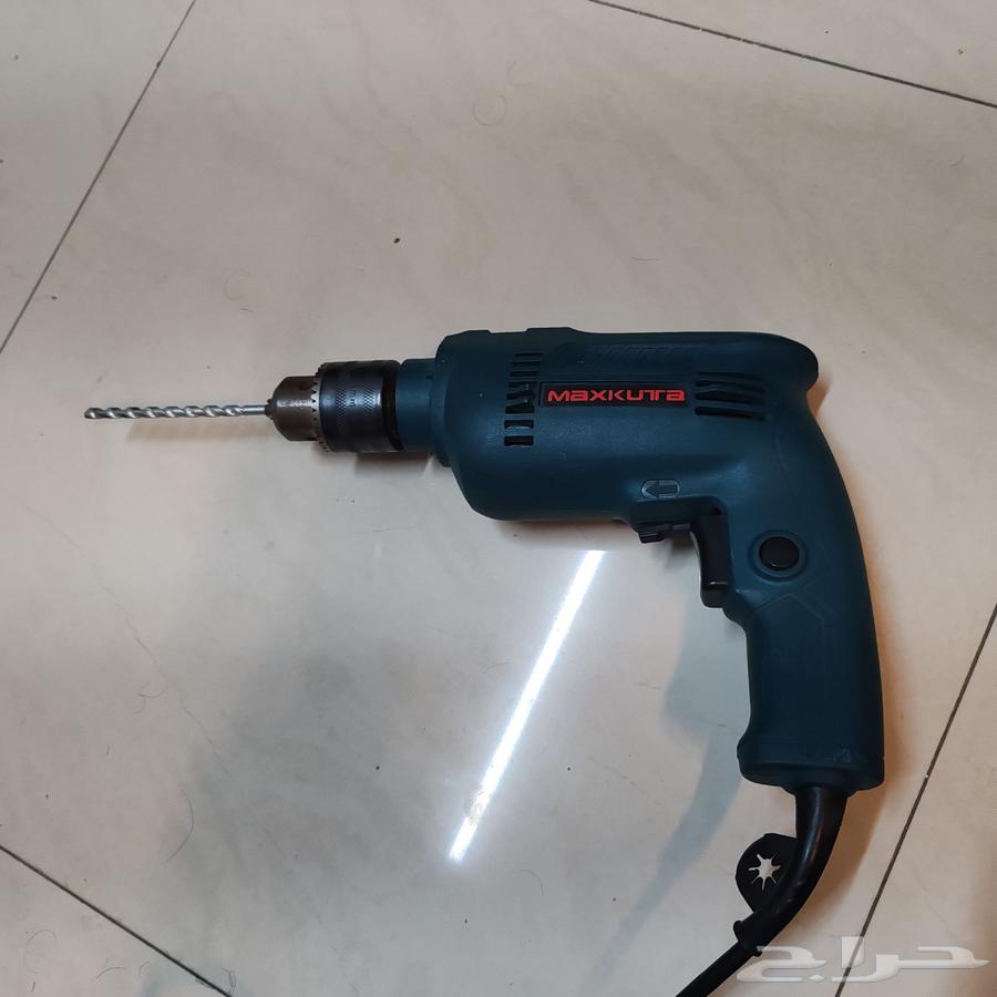 دريل للبيع شغال ول يشكي من شي السعر 100ريال واخر شي ب8064593546363138110