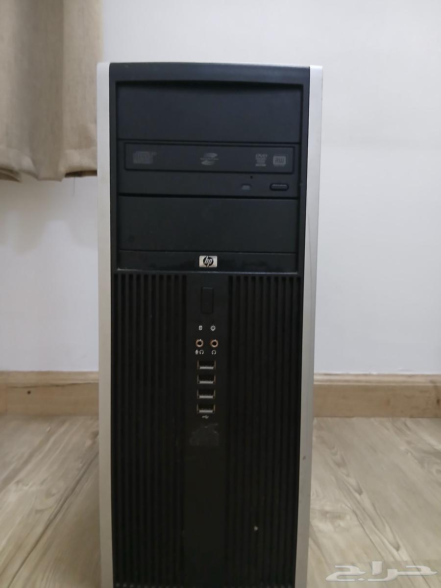 Desktop computer with all its accessories64434374050305114
