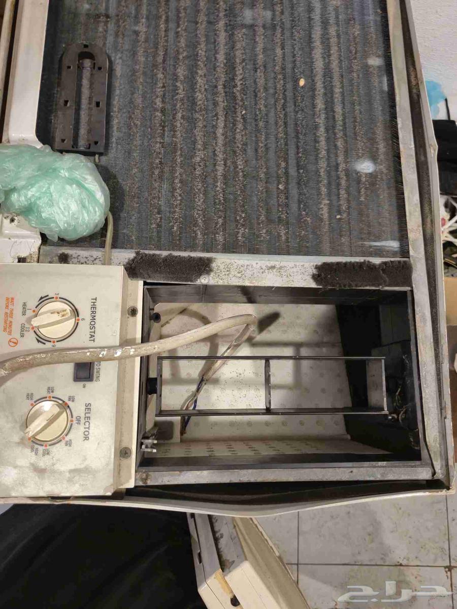 مكيفين للبيع مستعمل64438458550145110