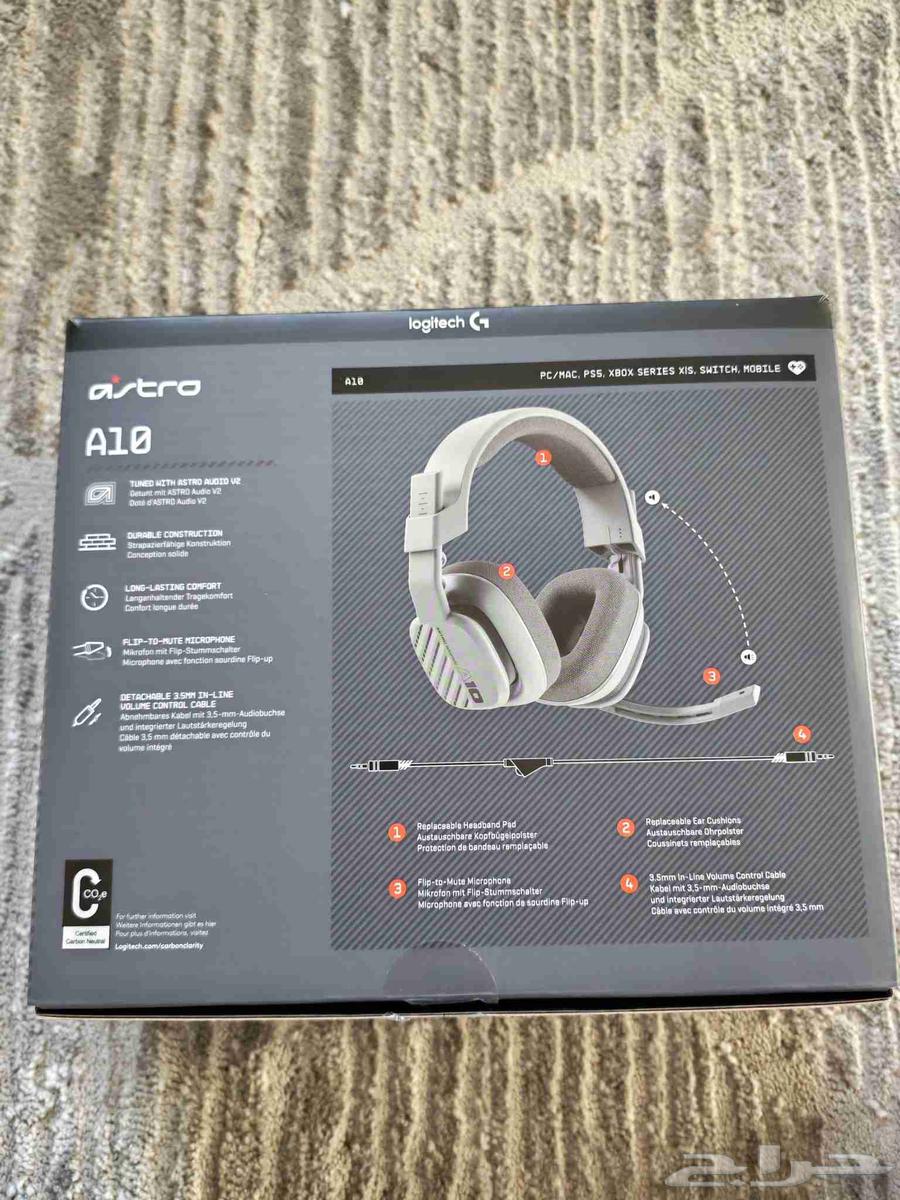 Astro A10 headset used for 9 months, reason for sale: upgrading64438645599361114
