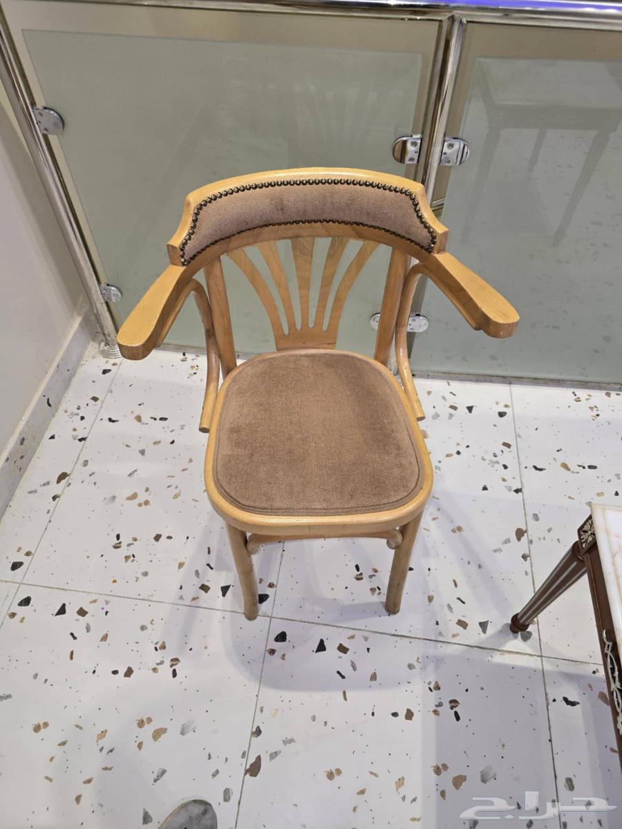 كراسي خشب وطاولات خشب كافية أو مطعم شبه الجديدة64437382774657112